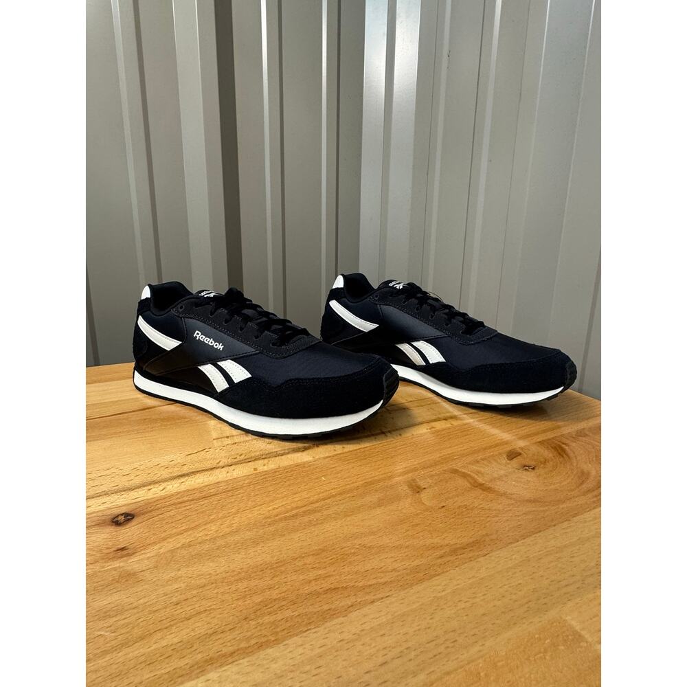 Reebok Glide Low Women's Size 8.5 Black White Casual Running Sneakers NIB